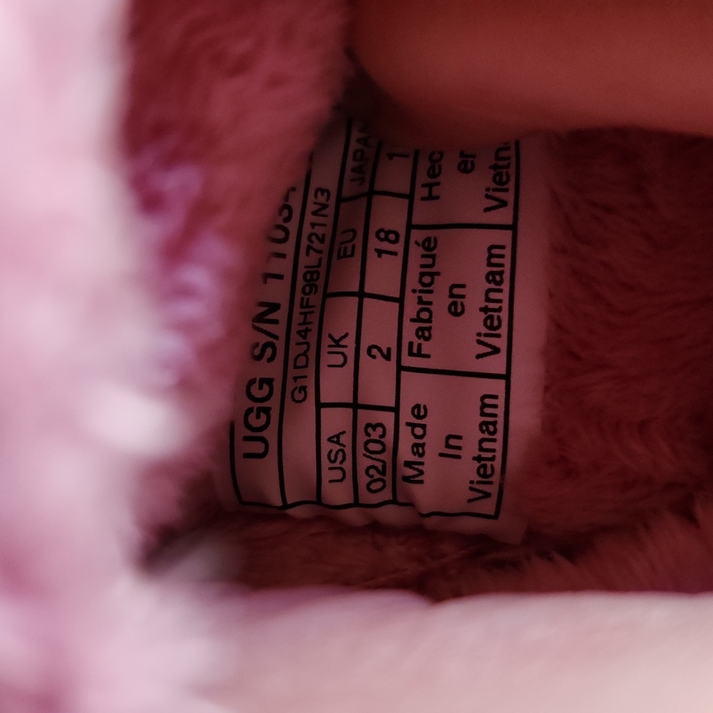 UGG Pink Fuzzy Baby Booties Size 2/3 - Picture 8 of 10